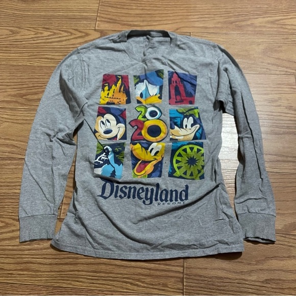 Disney Tops - Disneyland 2020 Shirt Small